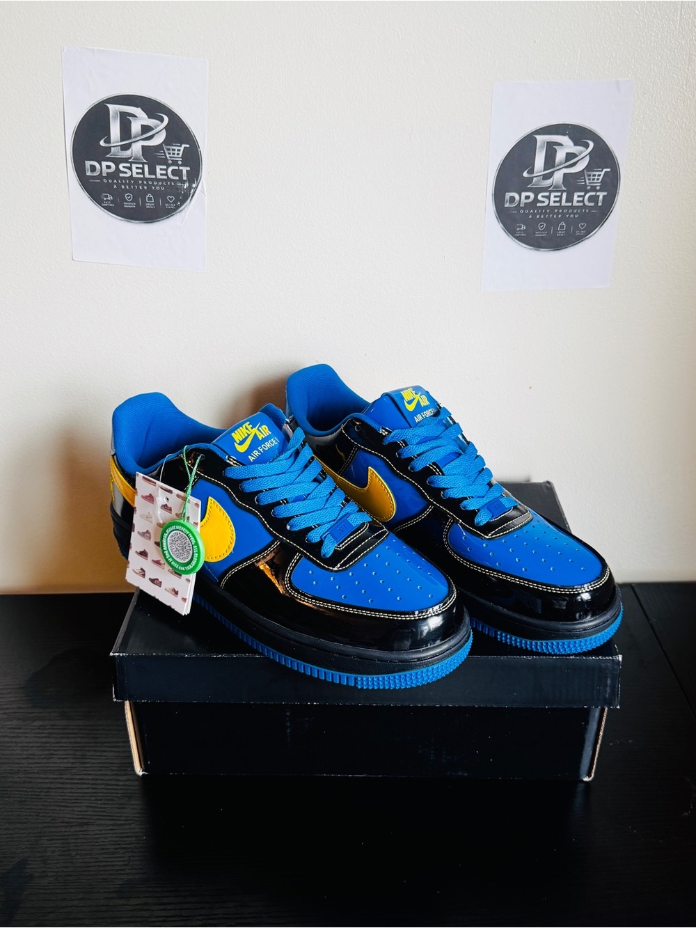 Nike Kids Blue and Yellow Low-Top Sneakers with Black Trim
